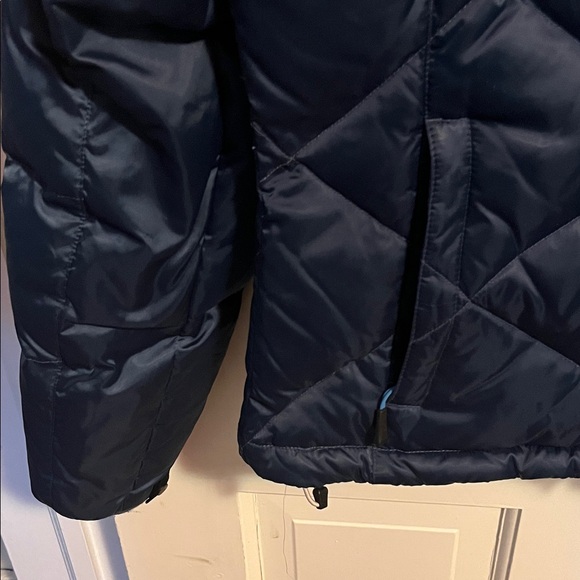 The North Face Women's Puffer Jacket - Navy Blue - Picture 3 of 9